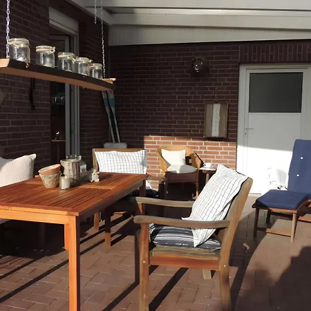 Luettje Huus 1 Vakantiehuis *