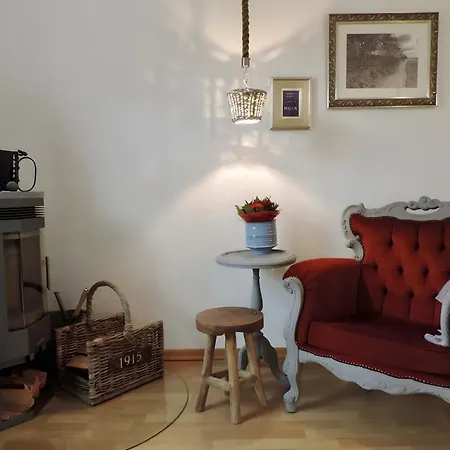 Luettje Huus 1 Vakantiehuis