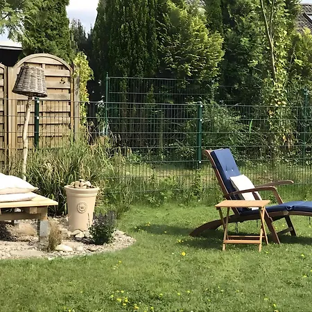 Luettje Huus 1 Hage